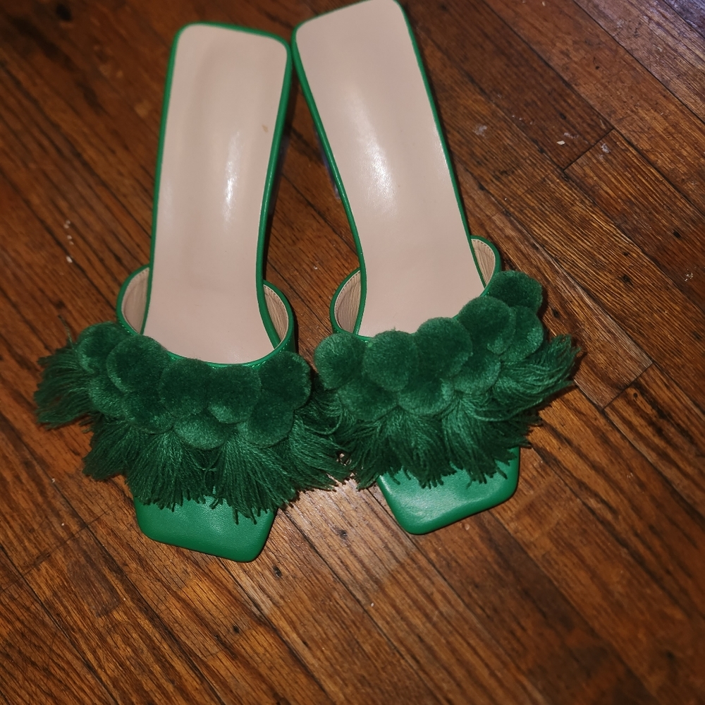Shoes - Picture 3 of 3